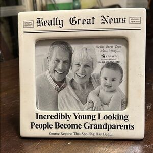 Enesco Cream “Really Great News” Photo Frame designer Lorrie Veasey New Cond!